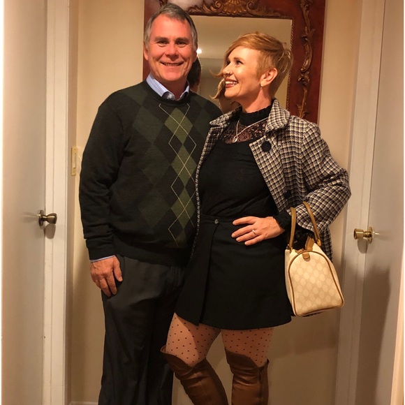 Meet your Posher, Ginger - Picture 2 of 9